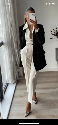 Smart Business Attire, Networking Event Outfit, Buissnes Outfits Woman, Event Outfit Ideas, Smart Casual Work Outfit Women, Conference Outfit, Smart Casual Women Outfits, Smart Casual Work Outfit, Casual Work Dresses