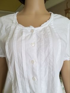 "Antique blouse Antique Shirt Camisole Top dirndl top Dirndl Blouse Crop Blouse L folk blouse festival top Octoberfest Blouse Victorian top Renaissance Blouse Please refer to photos for details of condition. Condition: very good vintage Measurements: Length: 57 cm/22.5\" Bust: 100 cm/39.4\" Waist: 90 cm/35.4\" Tag Size: EUR-40; US-10 note The color on the pictures may vary due to monitor settings and light reflections. Ready to ship Please do not hesitate to contact with me for any questions. Th Cotton Underbust Tops For Summer, White Camisole Top, Victorian Lingerie, Victorian Top, Corset Cover, White Camisole, Blouse Crop, Dirndl Blouse, Top Corset