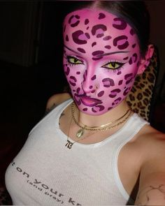 Pink Leopard Makeup, Pink Cheetah Makeup, Animal Makeup Looks, Animal Makeup, Scary Makeup, Rave Makeup