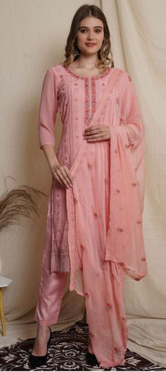 Pink and Majenta color Salwar Kameez in Georgette fabric with Embroidered, Sequence, Thread work Ladies Salwar Kameez, Pink Pant, Vs Image, Latest Salwar Kameez, Pakistani Suit, Salwar Dress, Trouser Suit, Pink Trousers, Designer Salwar