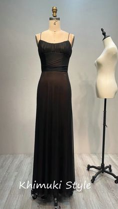 收 Black Dress With Ruched Bodice For Prom Season, Black Ruched Bodice Dress For Prom Season, Black Ruched Evening Dress For Prom, Black Ruched Dress For Prom Season, Black Backless Dress With Ruched Bodice, 90's Prom, Brown Prom Dress, French Lace Wedding Dress, 90s Prom Dress