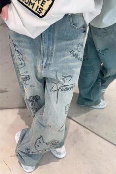 Hello Kitty Jeans Hello Kitty Jeans, Jeans Drawing, Anime Sanrio, Fall Winter Style, Y2k Girl, Y2k Pants, Casual Wide Leg Pants, Y2k Jeans, Girls Denim