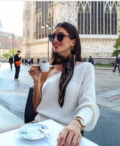 Europe Outfits, Paris Outfits, Europe Fashion, Mode Chic, Trik Fotografi, Street Style Outfit, Elegant Outfit, Spring Summer Outfits