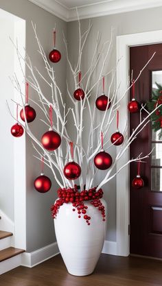 Transform your home into a winter wonderland with cozy red and white Christmas decor ideas. Find the perfect accents for a festive, warm atmosphere. White Christmas Throw Pillows, Red And White Christmas Decor, White Christmas Decor Ideas, Luxury Christmas Decor, White Table Settings, White Christmas Wreath, White Centerpiece, Red And White Christmas, Christmas Throws