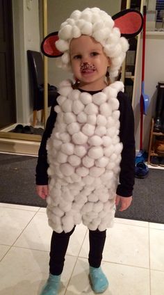 Diy Sheep Costume, Sheep Outfit, Animal Costumes Diy, Farm Animal Costumes, Diy Sheep, Animal Fancy Dress, Sheep Costume, Animal Costumes For Kids, Fancy Dress Costumes Kids