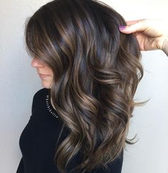 Smooth Warm Golden Brown Highlights Lowlights Brunettes, Lowlights For Brown Hair, Brunette Lowlights, Brunette With Lowlights, Balayage Ombre Hair, Violet Hair, Balayage Ombre, Smoky Eyes, Hairstyle Trends