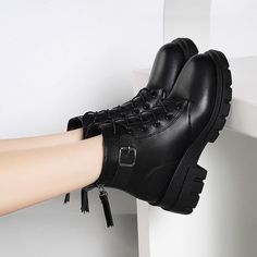 Footwear Platform Combat Female Ankle Boots Biker Booties Lace-up Short Shoes for Women with Laces Casual Combat Boots With Buckle Closure For Winter, Casual Winter Lace-up Boots With Buckle Closure, Casual Platform Boots With Buckle Closure And Round Toe, Edgy Winter Ankle Martin Boots, Edgy High-top Martin Boots For Fall, Edgy Ankle-high Martin Boots For Winter, Casual Platform Boots With Buckle Closure, Edgy Spring Ankle-high Martin Boots, Trendy Lace-up Moto Boots For Winter