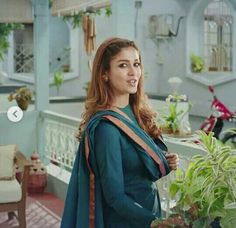 Nayantara Salwar, Shalwar Designs, Kurta Ideas, Street Style India, Yennai Arindhaal, Simple Suit, Hd Flower Wallpaper, Girl Actors