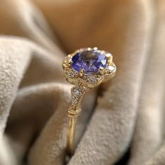 Ring Minimal, Tanzanite Engagement Ring, Diamond Halo Ring, Evil Eye Ring, Natural Tanzanite, Art Deco Diamond, Halo Diamond Ring, Gold Polish, Bridal Ring