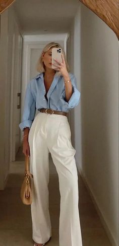 Minimalist Wardrobe: 7 White Wide Leg Trouser Outfit Ideas Beige Wide Leg Pants Outfit, Wide Leg Pants Outfit Ideas, White Wide Leg Pants Outfit, Wide Leg Pants Outfit Work, Wide Leg Pant Outfit, Beige Pants Outfit, Wide Pants Outfit, Wide Leg Trousers Outfit, Wide Leg Outfit