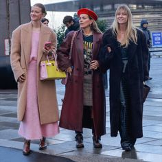 Copenhagen Fashion Week 2024, Everday Style, Copenhagen Street Style, Fashion Trend Forecast, Fall 23, Chanel Style, Coat Trends, Copenhagen Fashion, Beige Coat