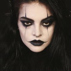 Halloween Dress Costume, Crow Eye Makeup, The Crow Inspired Makeup, Crow Costume Makeup, Eric Draven Makeup, The Crow Halloween Costume Women, Crow Inspired Makeup, Halloween Makeup Black And White, Crow Makeup Halloween