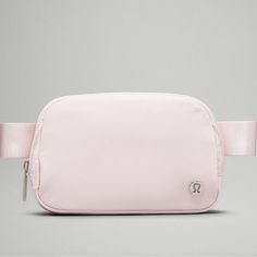 ♡•"Lululemon bag"•♡ - ♡•"Light pink"•♡ Pink Lululemon Bag, Pink Summer Bags, Lulu Fanny Pack, Light Pink Lululemon, Pink Mini Bag, School Bag Essentials