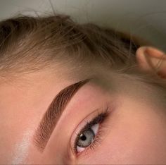 Eyebrow Upward, Beauty Room Salon, Brow Studio, Eyebrow Design, Thin Eyebrows, Hair Growing Tips, Brow Lash