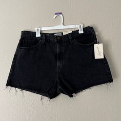 New With Tags Universal Thread Black Wash High Waist Short Cutoff Jean Shorts Women’s Size 16 Vintage Stretch 90s, Grunge, Summer 90s Grunge Summer, Jean Shorts Women, Grunge Summer, High Waist Short, Cutoff Jean Shorts, Size 16 Jeans, Cutoff Shorts, Jeans For Short Women, 90s Grunge