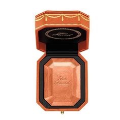 Wishlist 2022, Diamond Lighting, Makeup News, Makeup Stuff, Chocolate Diamonds, Bronzing Powder, Unique Packaging, Too Faced Makeup, Skin Products