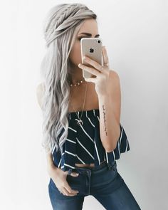 "Mi piace": 10.1 mila, commenti: 32 - @emilyrosehannon su Instagram: "top & jeans from @lulus! #lovelulus #ad" Emily Rose Hannon, Emily Rose, Top Jeans, Work Hairstyles, Hair Pictures, Messy Hairstyles, Bridesmaid Hair