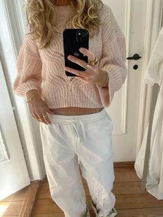 Lazy School Outfit, Stockholm Street Style, Teenager Outfits, Swaggy Outfits, Cozy Outfit, Girly Outfits