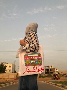 This tote features originality in design, concept and thought. Urdu Art, Summer Tote, Truck Art, Custom Tote Bags, Art Colorful, Retro Vibe, Custom Tote, Purses And Handbags, Shoulder Bags