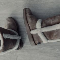 Brown Fur Inside And Side Suede Short Ugg Boot, Suede Shorts, Shoes Ugg, Brown Fur, Womens Uggs, Winter Rain, Ugg Shoes, Ugg Boots, Rain Boots