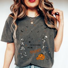 Retro Halloween Comfort Colors® T-shirt, Tis the Season to be Spooky Shirt, Vintage Halloween, Halloween Clothes, Halloween Skeleton Our tis the season to be spooky shirt features two dancing skeletons and two sitting pumpkins, it is a great addition to your Halloween wardrobe or to gift to someone special! If you live in the Orlando area, check out our Halloween collection for options to wear at Universal's Halloween Horror Nights - it makes for easy Halloween costumes! Comes in the following sizes: *S *M *L *XL *2XL *3XL This listing is for one T-shirt, if you would like to order more, simply add another quantity from the drop down menu. If you have any questions or concerns, please feel free to contact Pink Noodle Shop. Thank you for shopping and have a spooky Halloween! Halloween Soft-washed Short Sleeve T-shirt, Halloween Crew Neck Soft-washed T-shirt, Tshirt And Shorts Outfit, Universal Halloween Horror Nights, Halloween Dance, Halloween Clothes, Dancing Skeletons, Halloween Horror Nights, Horror Nights