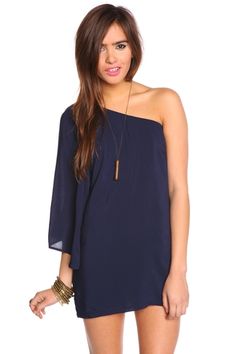 i love navy.. this dress is so cute Summer Clothes Collection, Look Formal, Jeffrey Campbell, Playing Dress Up, Blue Dress, Look Fashion, Flare Dress, Cute Dresses