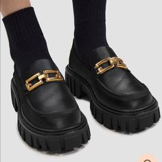 Platform Chunky Loafers With Gold Details. Bought Wrong Size And Returning Is A Hassle With This Company Guess Chunky Loafers, Chunky Loafers Gucci, Suede Loafers Women, Navy Ballet Flats, Navy Loafers, Grey Loafers, Black Suede Flats, Patent Leather Ballet Flats, Sperry Women's