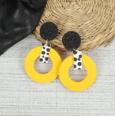 🧡😘  ON SALE  😘🧡 FOR A WHILE to show how amazing our products are! 🙈    100% Handmade   HANDMADE Statement Earrings - geometric earrings, dangle earrings, Terrazzo earrings If you have any questions, please contact me firstly. Our earrings are made out of clay. The earrings are protected by an extra layer, this makes it water resistant and strong for daily usage. IMPORTANT SHIPPING NOTE:  Our standard shipping methods are not TRACKABLE, we cannot see exactly where your package is. But you ca Trendy Bold Design Earrings As Gift, Trendy Bold Design Earrings For Gifts, Modern Yellow Earrings For Party, Trendy White Earrings For Birthday, Yellow Jewelry For Birthday, Yellow Round Hoop Earrings For Party, Bold Design Drop Earrings Gift, Terrazzo Earrings, Gifts For Friends Birthday