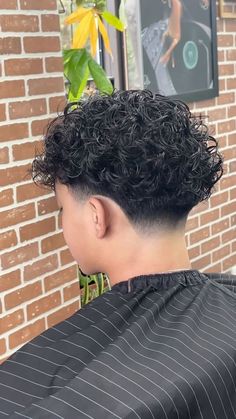 hair cut Curly Blowout Mid Taper, Blowout Taper Fade Curly Hair, Temp Fade Curly Hair, Curly Mid Fade, Mid Blowout Taper, Mid Taper Fade Curly Hair, Mid Taper Blowout, Blowout Taper Fade Textured Fringe