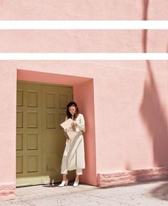 Trend Forescasting SS' 19 book Spring Summer Trends, Beautiful Color Combinations, Color Crush, Her World, Miniature House, Pink Walls, Set Design