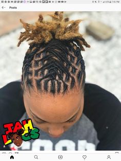 Short Dreads Styles For Women, Dreadlocks Hairstyles For Ladies, Coil Locs, Jah Locs, Dreadlock Ideas, Dreads Short Hair, Short Dreadlocks, Natural Hair Maintenance, Lock Styles