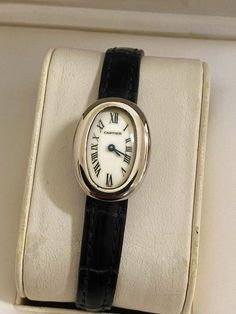 Old Cartier Watch, Vintage Cartier Watch Woman, Cartier Vintage Watch Womens, Silver Vintage Watch With Leather Strap, Vintage Cartier Watch, Classy Watch, Cute Watches, Watches Unique, Jewelry Lookbook