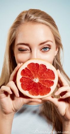 Inspiration Photoshoot, Lifestyle Habits, Good Foods To Eat, Health Guide, Vitamins For Women, Food Facts, Health Articles, Foods To Eat, Healthy Foods To Eat