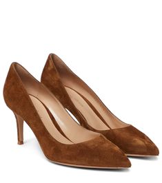 Gianvito 70 suede pumps Bottega Veneta Jodie, Floral Silk Shirt, Beautiful Wardrobe, Closed Toe Heels, Cinderella Shoes, Rossi Shoes, Mid Heels Pumps, Brown Wedges, Shoes Brown