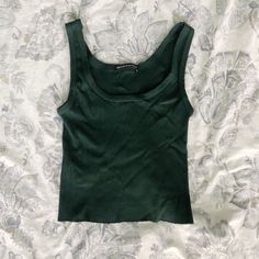 Scoop Neck Tank Top, Estilo Punk, Dream Clothes, New Wardrobe, Fashion Killa, Hunter Green, Look Fashion, Brandy Melville, Pretty Outfits