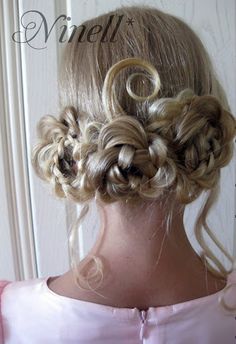 lovely. Braid Flower, Flower Bun, Dream Hair, Hairstyles Haircuts, Aesthetic Hair, Hair Dos, Hair Designs, Bridesmaid Hair, Pretty Hairstyles