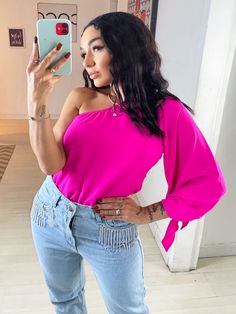 BLUSA tecido duna 
manga unica  com elastico  , corda de gravata
tamanho p m g 36-42SOLSOL - blusa manga unica   /Coleção 2023/feminina Pink       Não elástico  Women Clothing, size features are:Bust: ,Length: ,Sleeve Length: Solid Color Summer Tops For Party, Chic Pink Party Top, Trendy Pink Tops For Night Out, Chic Pink Tops For Night Out, Trendy Tops For Night Out In Spring, Chic Non-stretch Party Top, Chic Solid Pink Top, Chic Pink Solid Color Top, Casual Pink Tops For Party Season