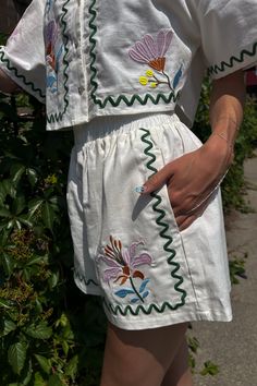 Embroidered Shorts Apart of a set with matching top available 60% Rayon 40% Linen Model is 5'6 and is wearing a size small Ropa Dark, Recycled Clothing, Upcycle Sewing, Recycle Clothes, Linen Set, Embroidered Shorts, Matching Top, Cute Casual Outfits, Jacket Tops