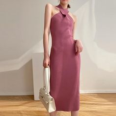 Dresses Mid Length, Tight Midi Dress, Midi Bodycon Dress, Dresses Classy, Feminine Women, Elegant Ladies, Raspberry Pink, Mid Dresses, Bodycon Midi