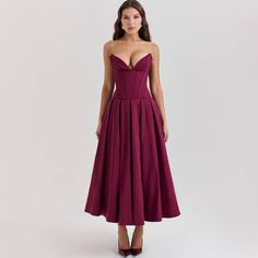 Turn heads with the Sexy Strapless Backless Dress. Perfect for summer, this trendy dress combines elegance and boldness, making it a must-have for 2024 fashion. Burgundy Cocktail Dress, Wedding Event Dresses, Midi Wedding Dress, Tube Top Dress, Christmas Party Dress, Strapless Midi Dress, Elegant Dresses For Women, Birthday Party Dress, Party Dresses For Women