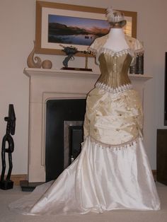 Steampunk Victorian Wedding Dress Steampunk Wedding Themes, Victorian Steampunk Wedding, Victorian Wedding Themes, Steampunk Wedding Dress, Fairytale Wedding Dress, Dress Bustle, Wedding Fairytale, Skirt Corset, Victorian Wedding Dress