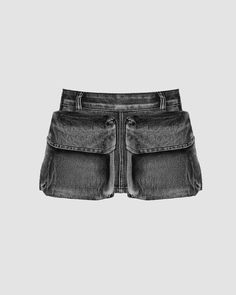 Details: Denim shorts with pockets designSkirt Length: ShortMaterials:75% Cotton + 25% Polyester Concert Pants, Png Bottoms, Shorts Png, Mini Denim Skirts, Itzy Concert, Alpine Stars, Clothes Bottoms, Woman Streetwear, Cloth Collection