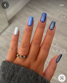 Blue Chrome Nails, January Nails, Nail Colors Winter, Nagel Tips, Smink Inspiration, Her Nails, Winter Nail Designs, Short Acrylic Nails, Nail Arts