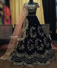 Cultural Clothes, Riya Sharma, Indian Fits, Embroidered Bridal Lehenga, Desi Clothing, Dinner Gowns, Party Wears, Velvet Lehenga, Wedding Lehenga Designs