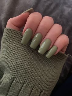 green nails aesthetic ideas Wow Nails, Green Nail Polish, Green Nail, Blush Nails, Classy Acrylic Nails, Soft Nails, Acrylic Nails Coffin Short, Design Nail, Dream Nails