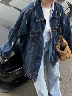 Denim outfit denim jacket Korean Ootd, Denim Jacket Outfit, Downtown Outfits, Uni Outfits, Dream Style, Sweatshirt Outfit, Selling Clothes, 가을 패션