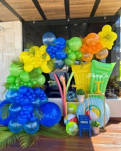 PartyCo ®️ | Celebraciones en casa 🥳🥳 #PoolPartyDecor #PoolPartyBalloons #BirthdayParty #CelebraEnCasa #FestejaEnCasa #RegalosMazatlan… | Instagram Pool Party Birthday Ideas Boys, Pool Party For Boys, Pool Party Boys Birthday, Beach Ballon Decoration, Boy Pool Party Themes, Summer Pool Party Backdrop, Men Pool Party, Pool Party Decor