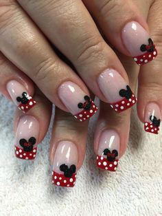 Mary Poppins Nails, Disney New Years Nails, Disney Nails Christmas, Disney New Years, Badass Nails, Minnie Nails, Disney Themed Nails