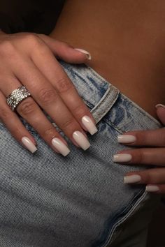 Ballerina Short Nails, Ballerina French Tip Nails, Short Ballerina Nails, Ongles Beiges, Balarina Nails, Kylie Nails, Nails Designer, Casual Nails