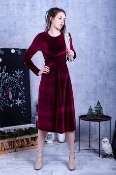 - Luxury stretchy velvet- Full length sleeve (61 cm or 24 in)- Stich in side seams tie- Knee length (100 cm or 39 in)- 5 colors- hook on a backCan be made in plus sizes, junior bridesmaids and in maternity style. If measurements don`t match any size in my chart, I highly recommend a custom fit. Visit my FAQ section for required measurements.5 unique colors for your choice (are given on photo). To see colors in person you can order swatch For more formal evening gowns visit www.etsy.com/shop/Hele Chic Knee-length Velvet Dress, Long Sleeve Velvet Dresses For Fall, Elegant Velvet Midi Dress For Fall, Elegant Velvet Dress For Fall, Long Sleeve Ruched Winter Dresses, Fitted Long Sleeve Velvet Dress For Fall, Fitted Velvet Long Sleeve Dress For Fall, Fitted Long Sleeve Velvet Dress, Fall Long Sleeve Fitted Velvet Dress